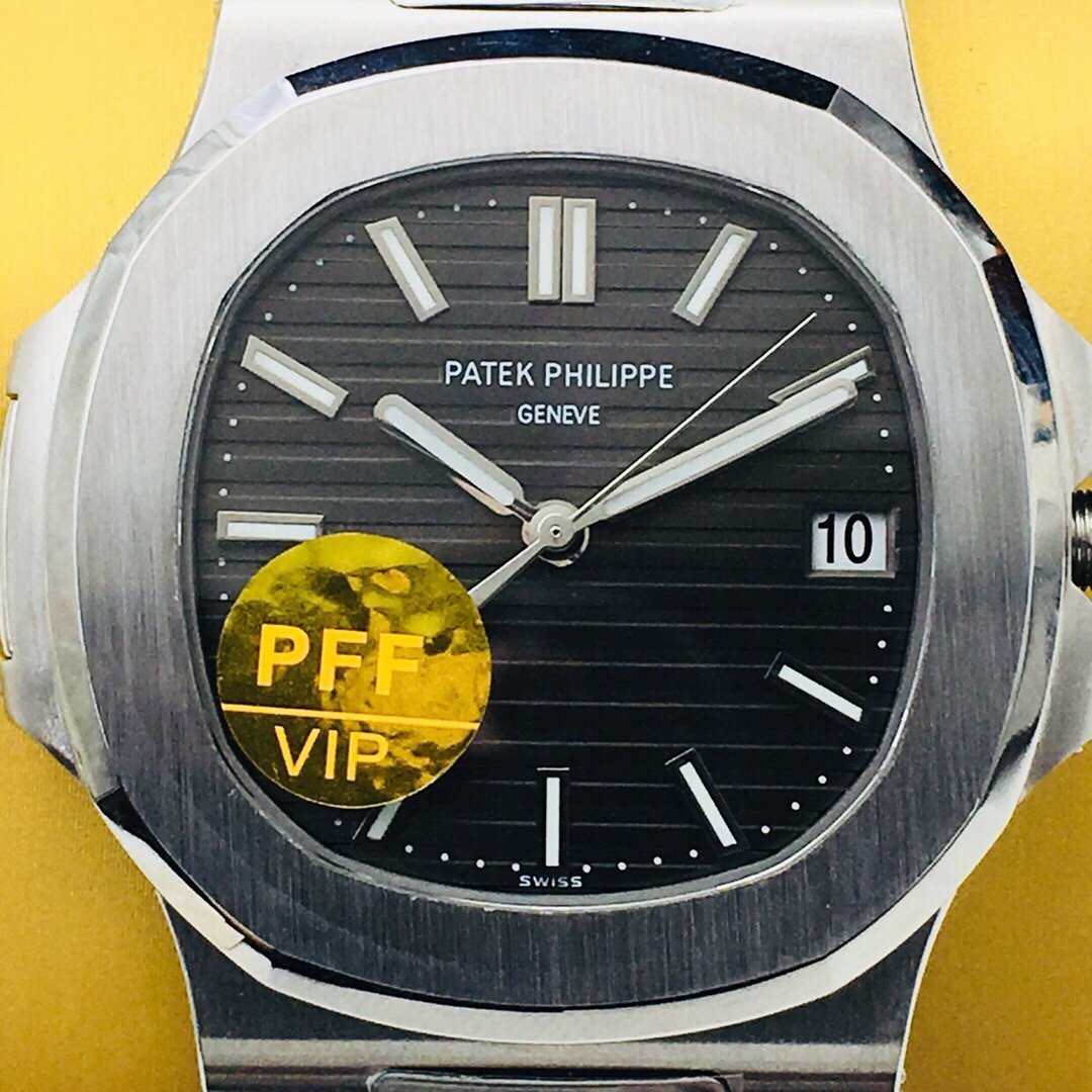 PATEK NAUTILUS 5711 STAINLESS STEEL BLACK DIAL