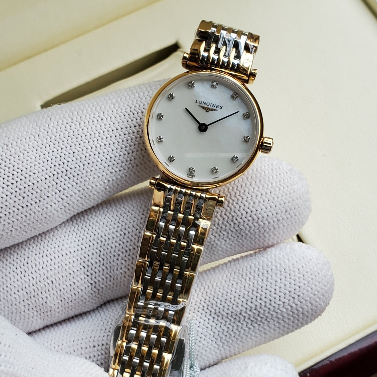 ELEGANCE LA GRANDE CLASSIQUE DIAMOND QUARTZ 36MM