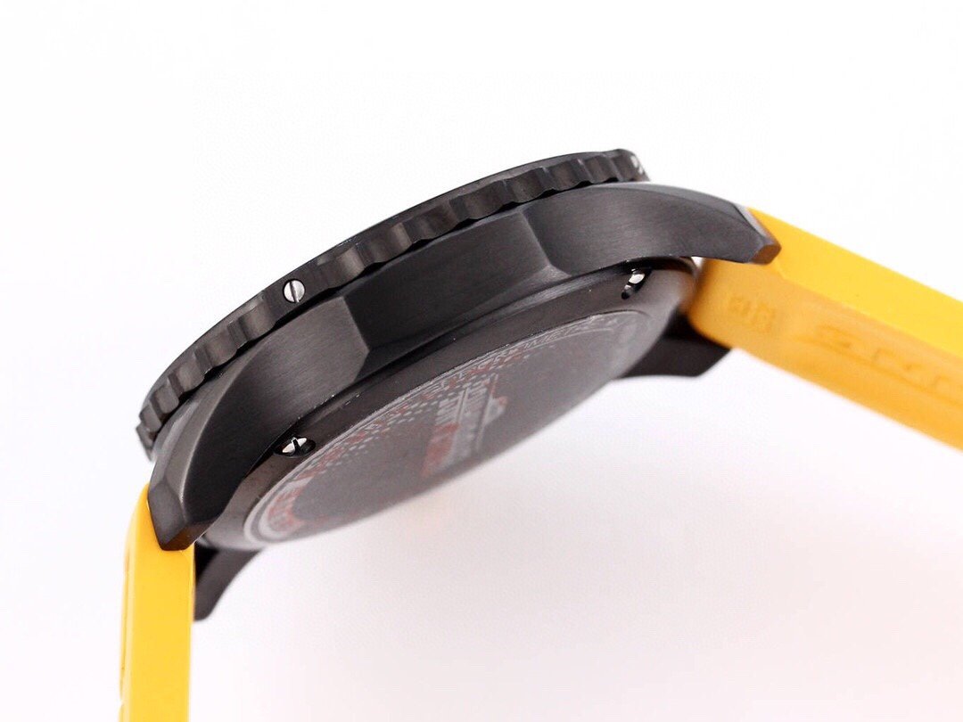 ENDURANCE PRO B82 YELLOW SUPER QUARTZ CHRONOGRAPH