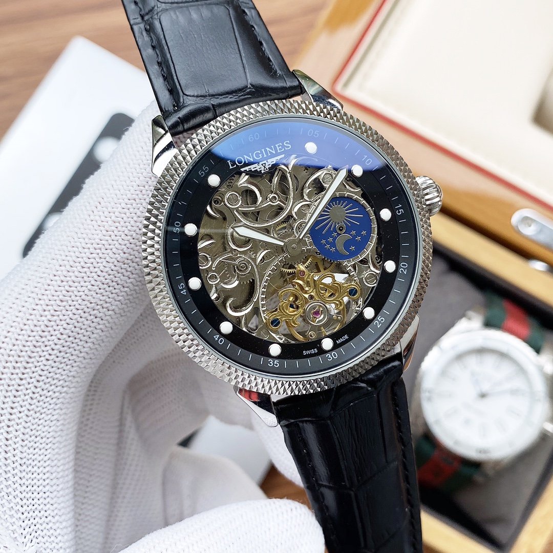 MASTER COLLECTION 42 SKELETON DIAL MOONPHASE
