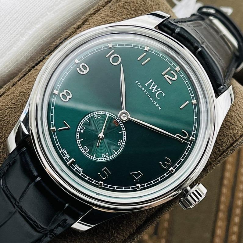 PORTUGUESE HAND-WOUND STEEL CASE GREEN DIAL BLACK LEATHER