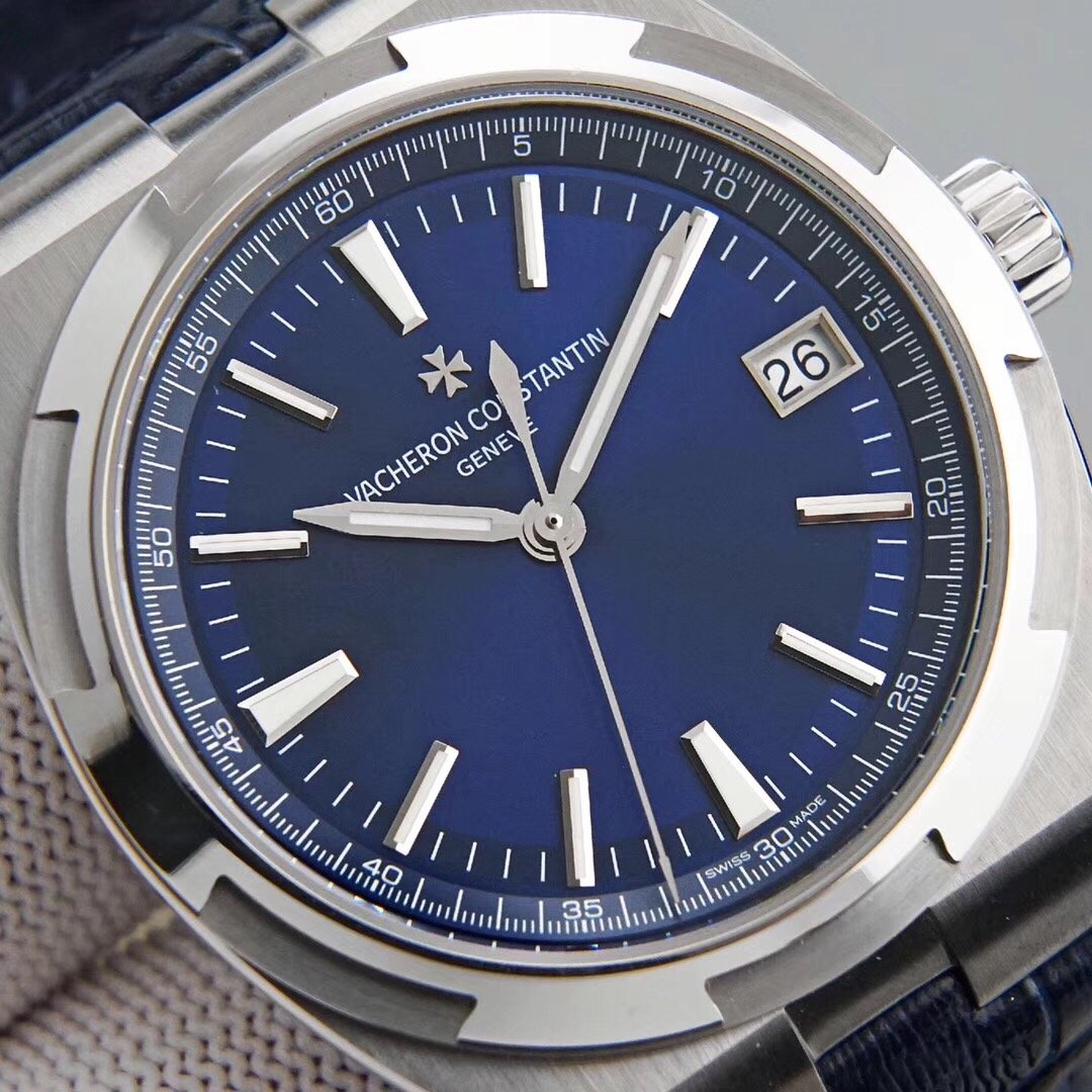 VACHERON OVERSEA AUTOMATIC 41 STAINLESS STEEL BLUE DIAL