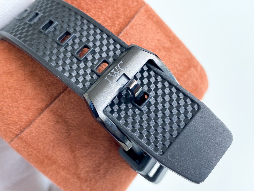 AQUATIMER EXPEDITION JAQUES YVES STEEL BLACK CASE