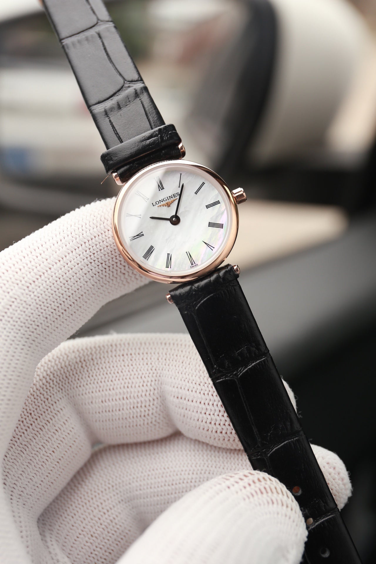 LA GRANDE QUARTZ MOP DIAL LEATHER