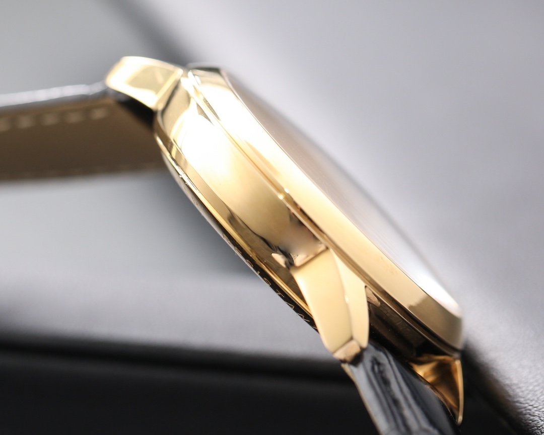PATEK ANNUAL CALENDAR 42MM MOONPHASE GOLD