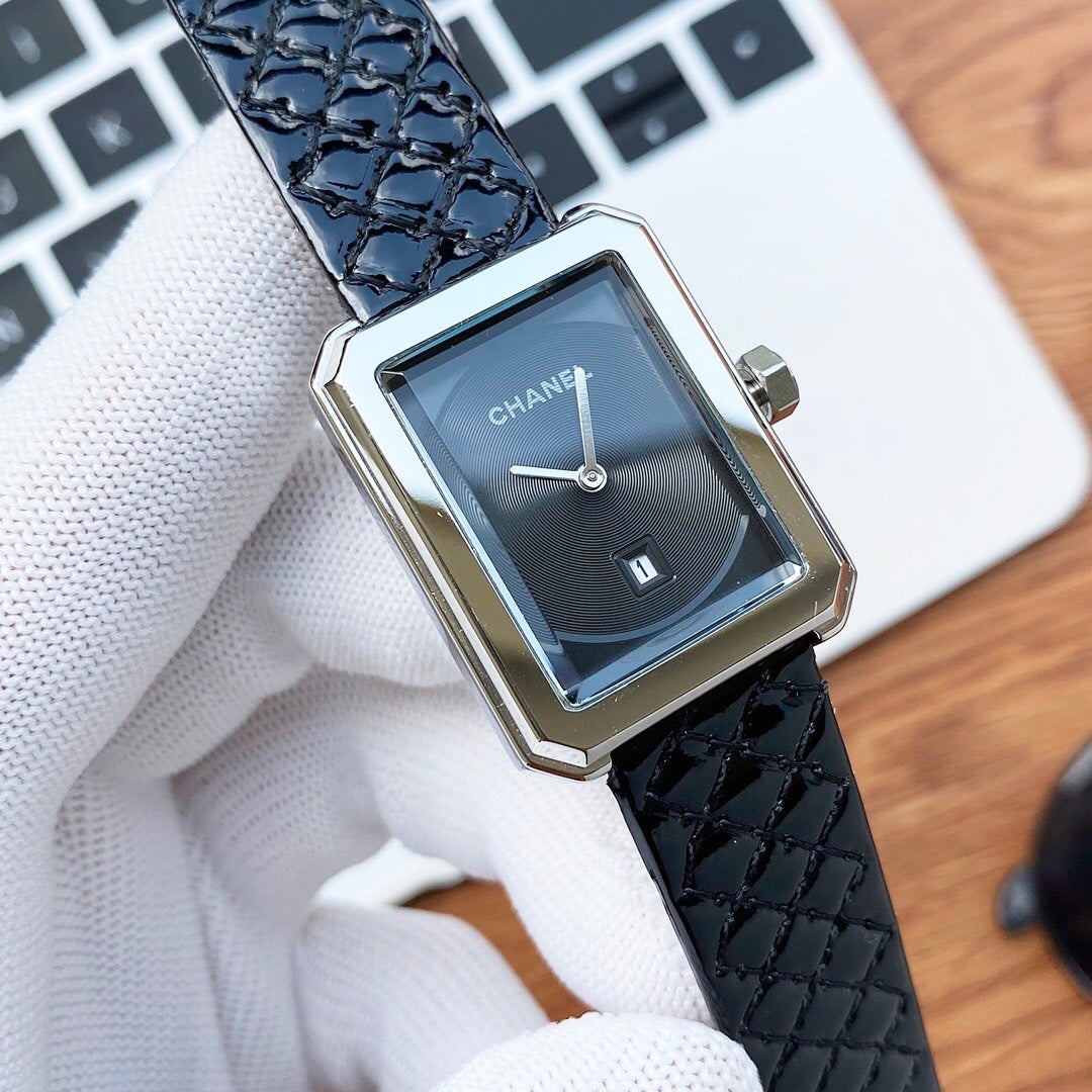 BOY-FRIEND QUARTZ SECOND TIME LEATHER STRAP