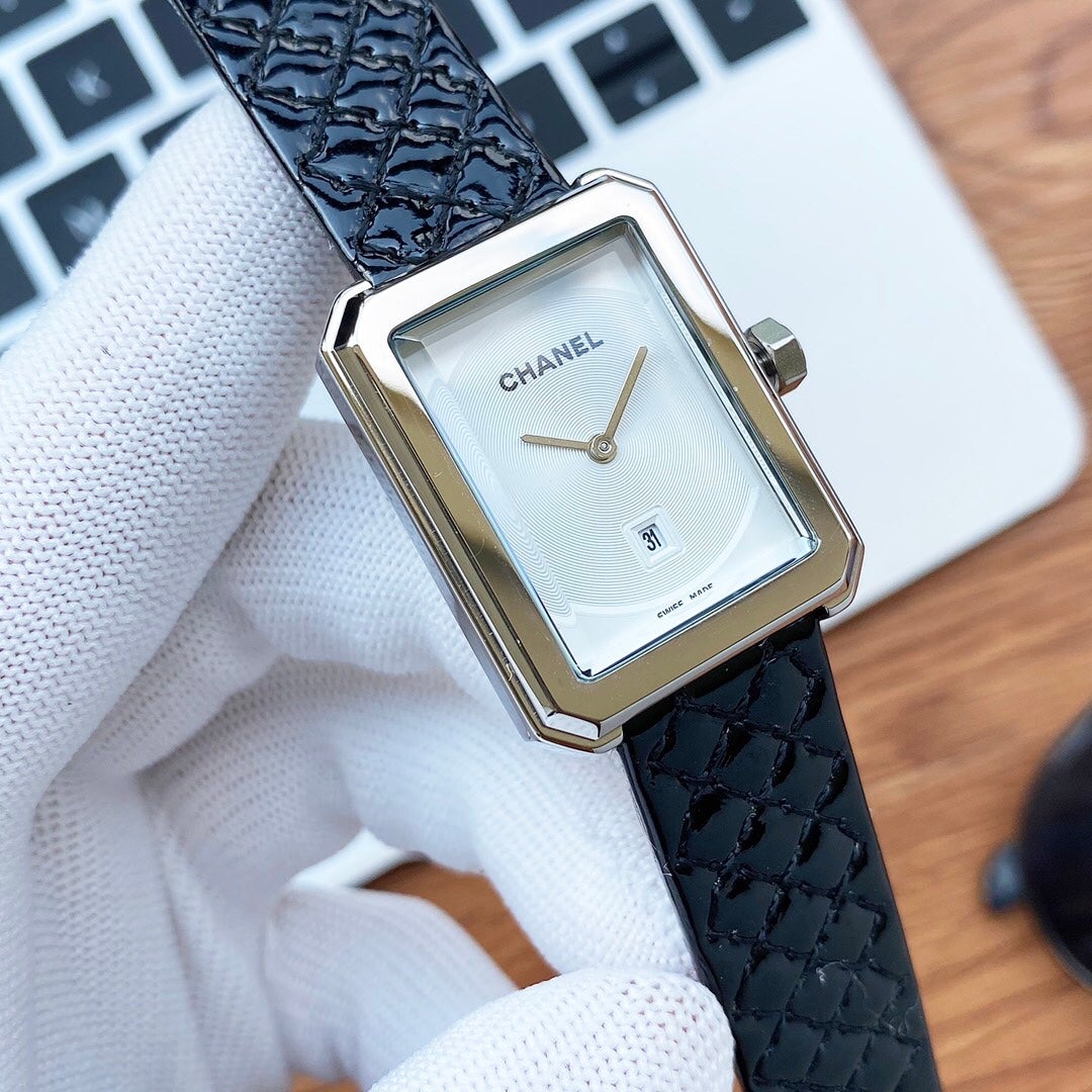 BOY-FRIEND QUARTZ SECOND TIME LEATHER STRAP