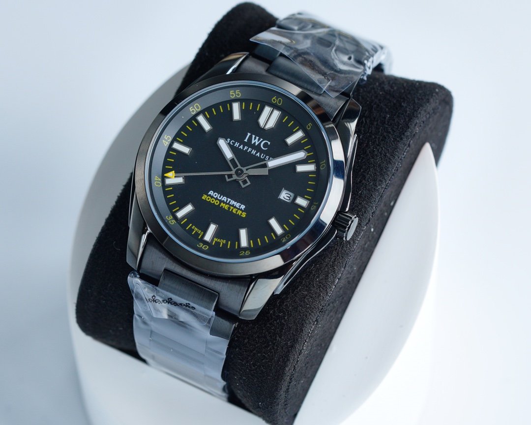 AQUATIMER AUTOMATIC 2000M BLACK CASE