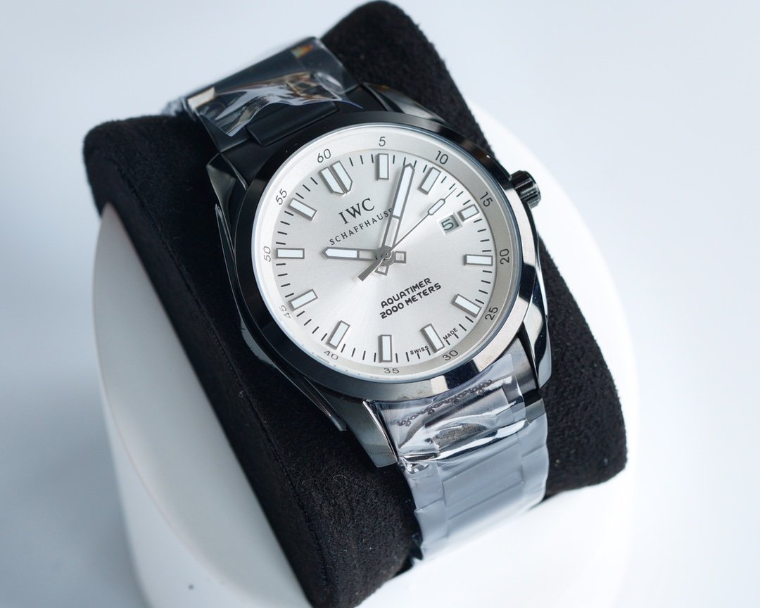 AQUATIMER AUTOMATIC 2000M BLACK CASE