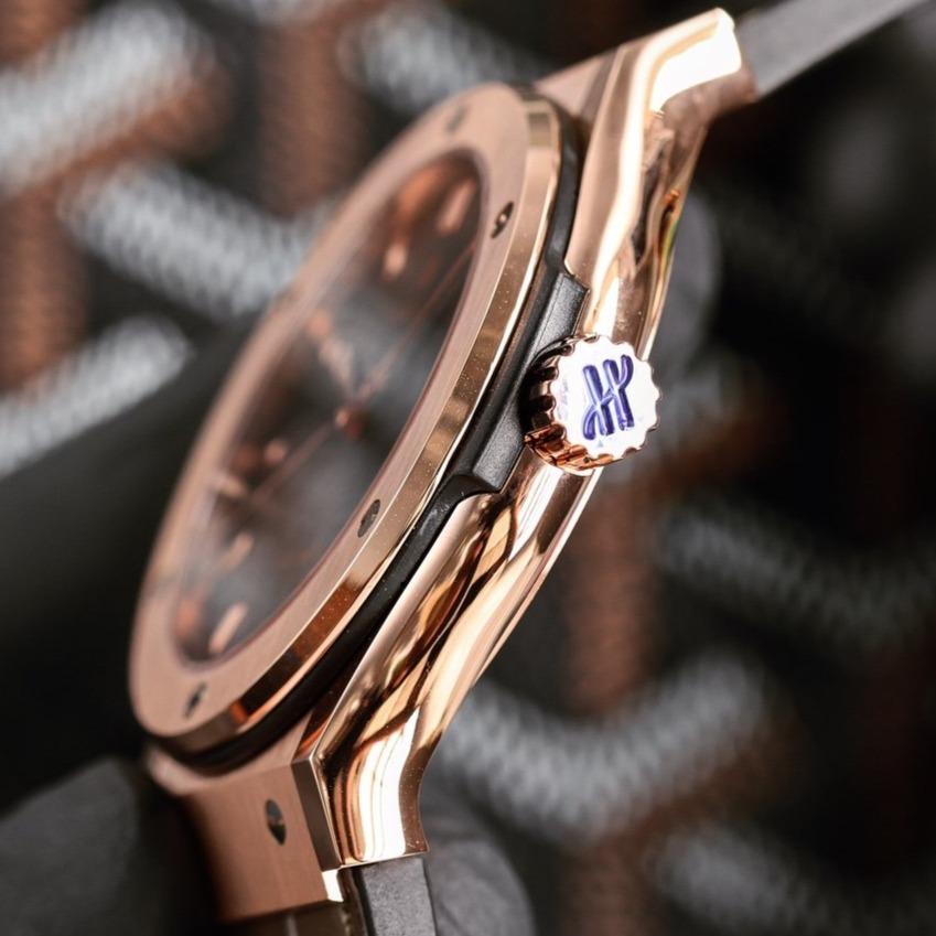 CLASSIC FUSION RACING 42MM KING GOLD