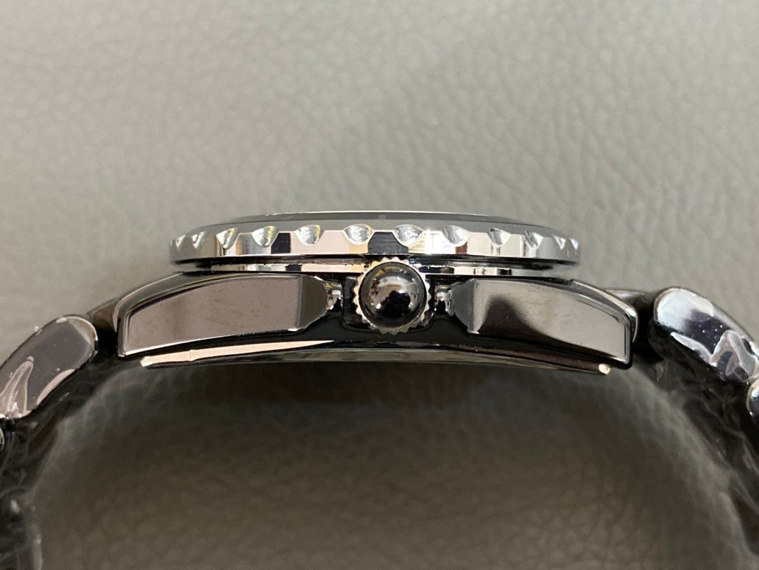 J12 38MM QUARTZ BLACK CERAMIC DIAMOND NUMERALS