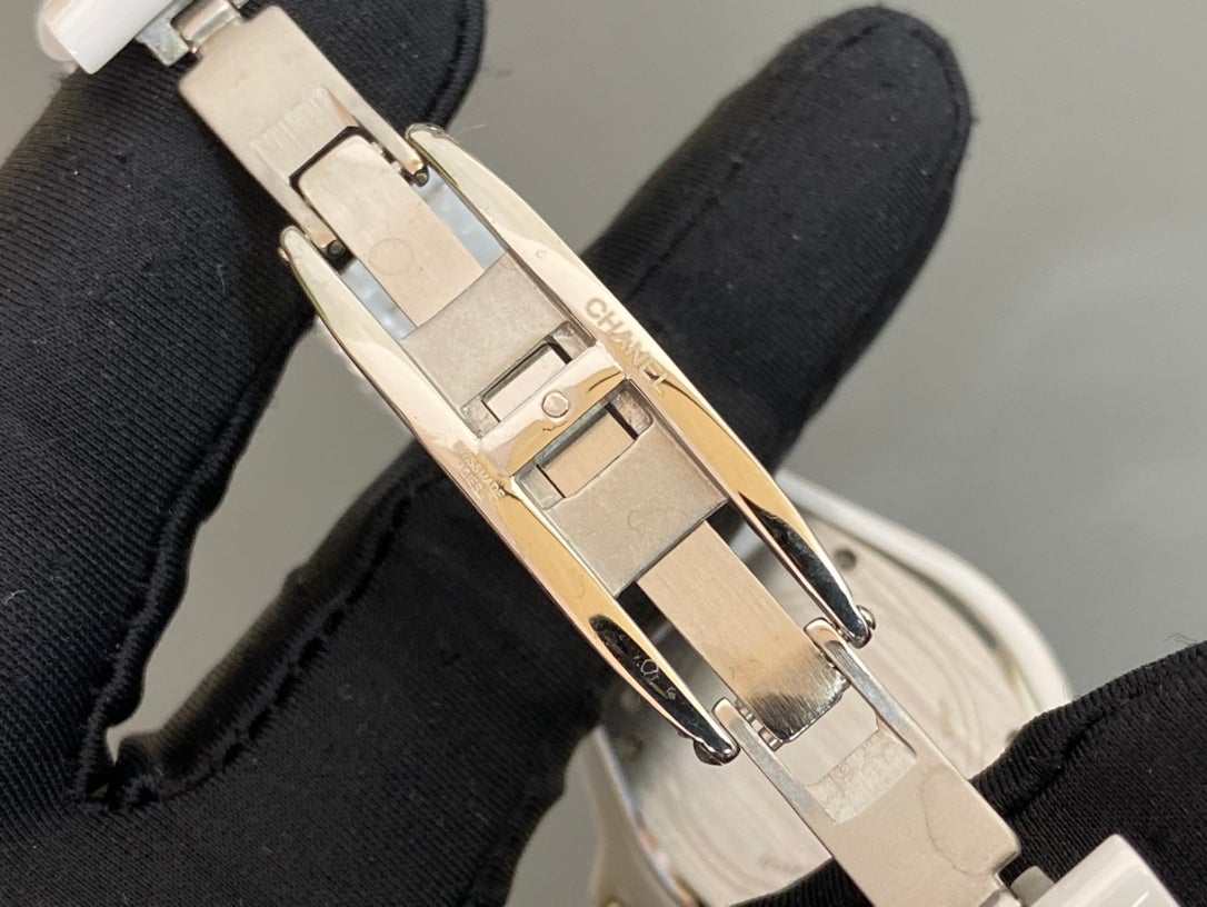 J12 38MM QUARTZ WHITE CERAMIC DIAMOND NUMERALS