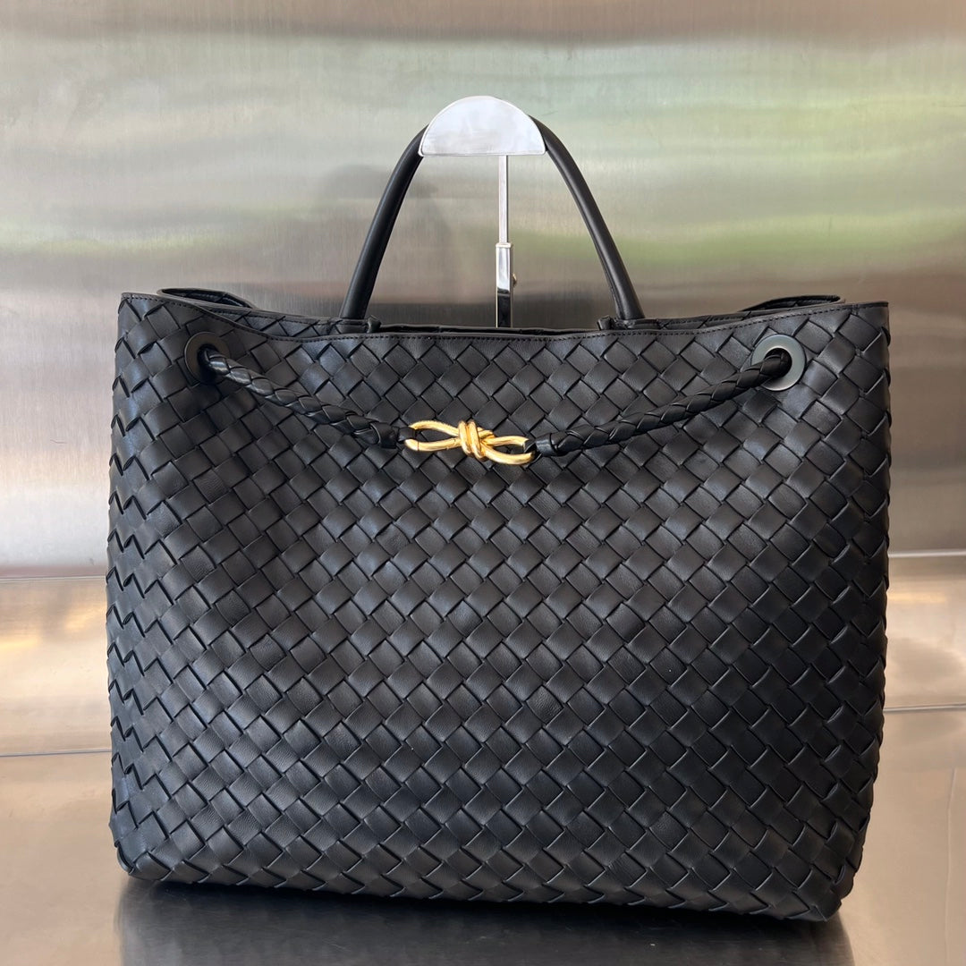 Botega Venata Bags