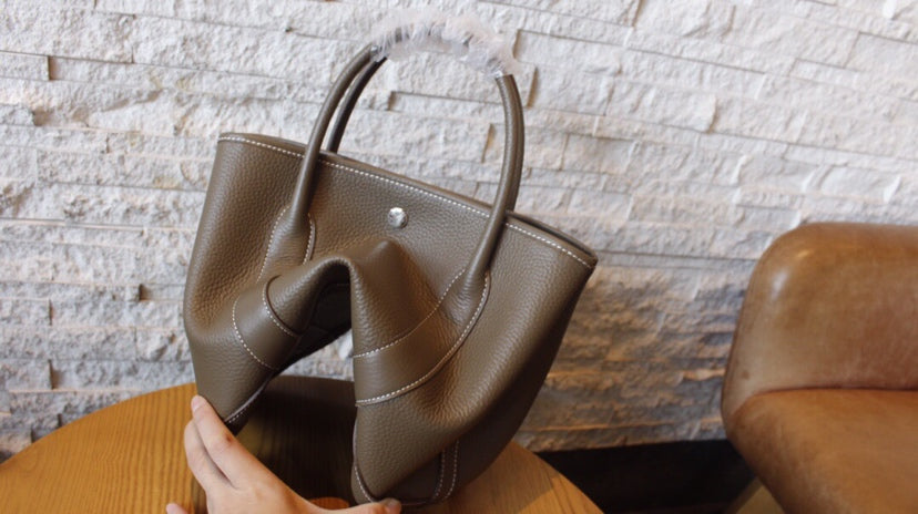 HM GARDEN PARTY 30 CEDAR CALFSKIN