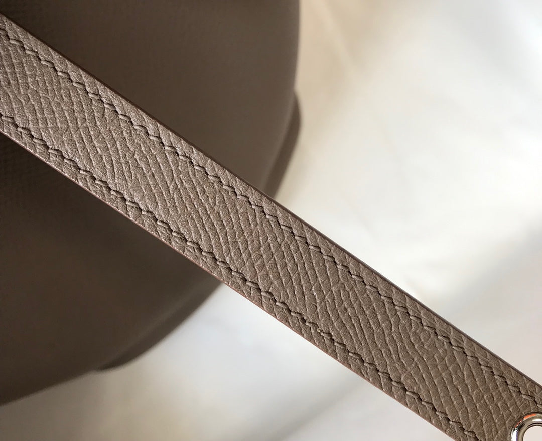 HM PICOTIN LOCK 18 TAUPE EPSOM WITH BRAID STRAP