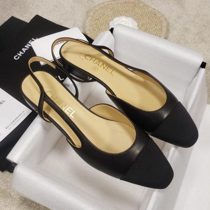 Slingback Flat Lambskin Grosgrain