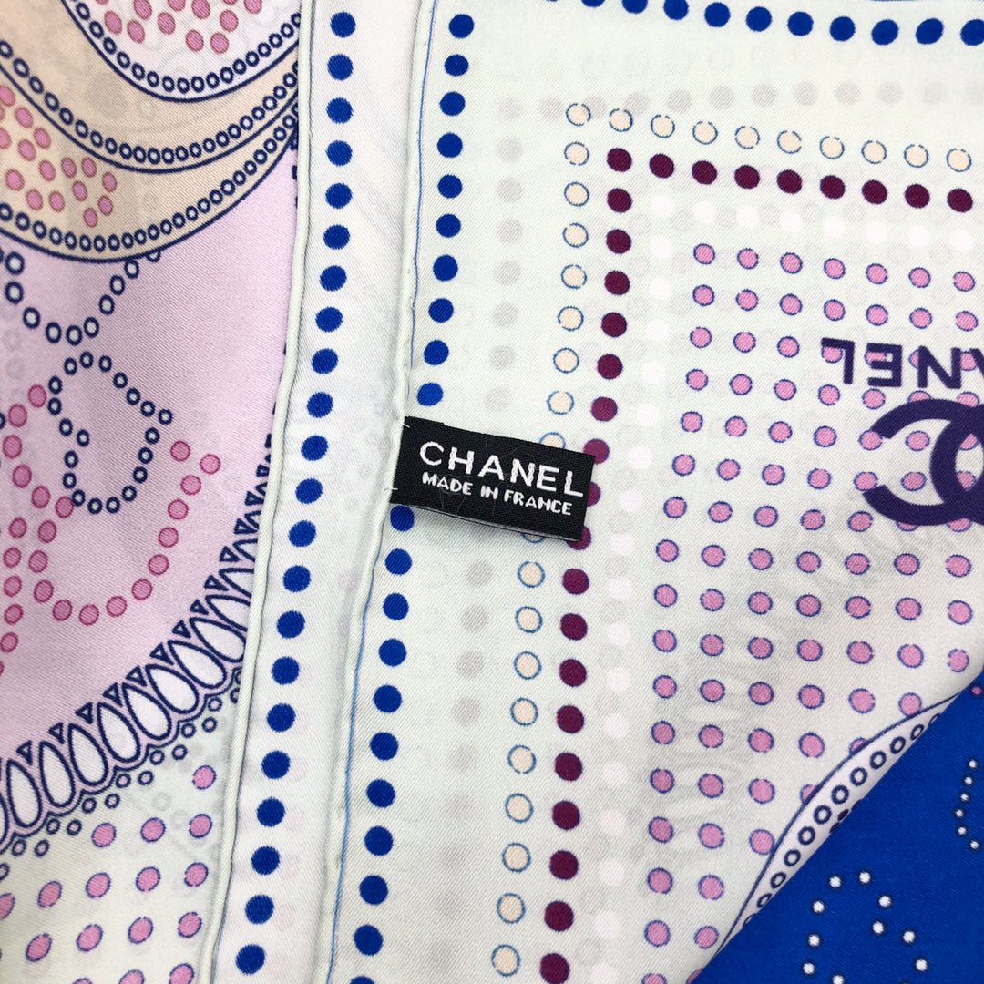 CC Square Scarf 140 CM In Colorful Silk Twill 288636