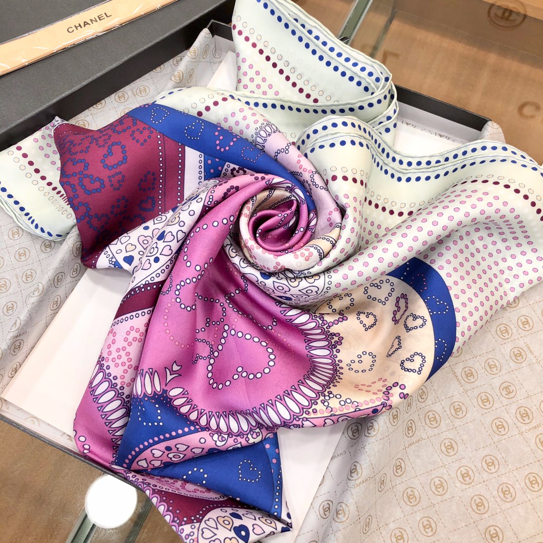 CC Square Scarf 140 CM In Colorful Silk Twill 288636