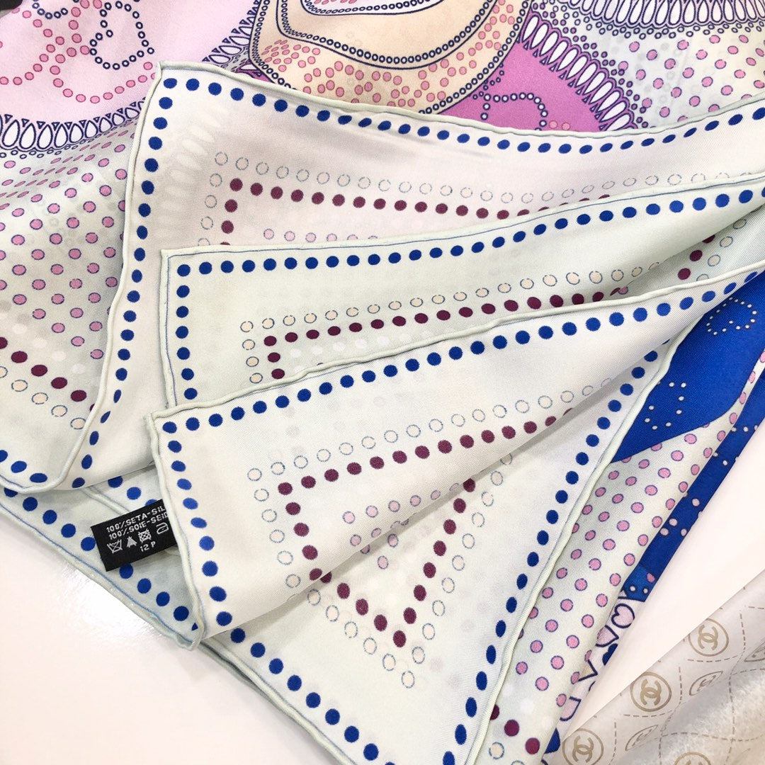 CC Square Scarf 140 CM In Colorful Silk Twill 288636