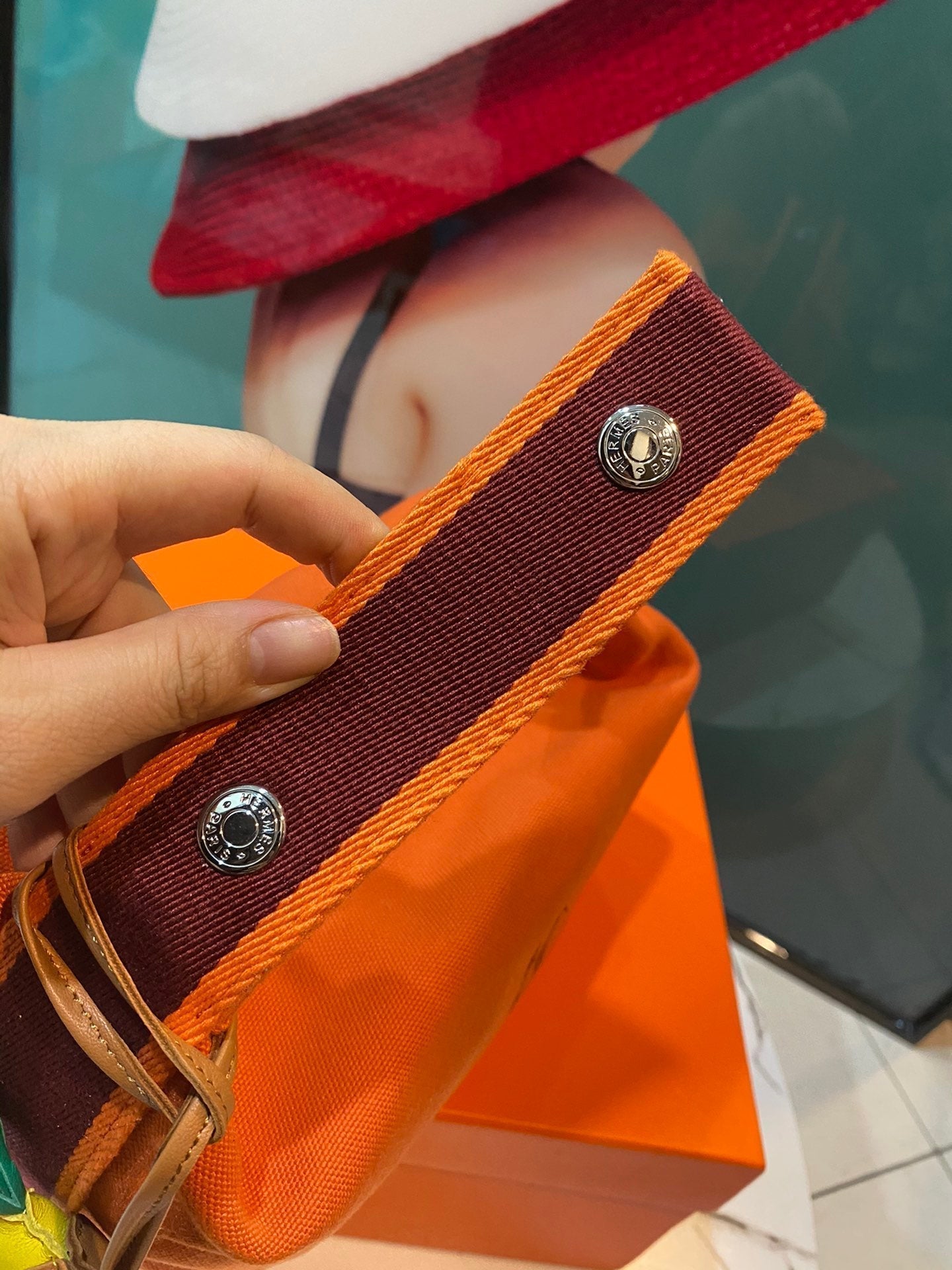 HM BRIDE-A-BRACE 21 ORANGE CANVAS