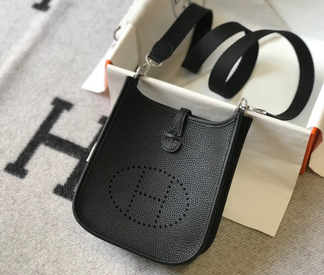 Mini Evelyne 18cm Togo Silver Hardware