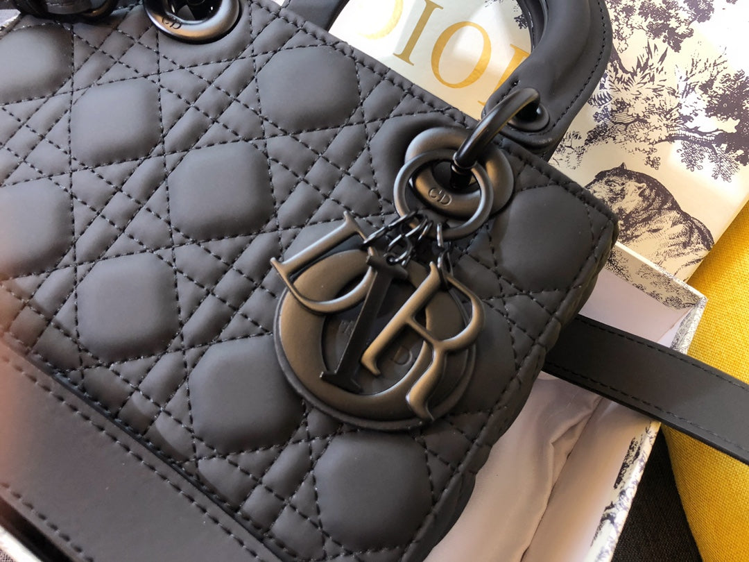 MEDIUM LADY 20 BAG CALFSKIN