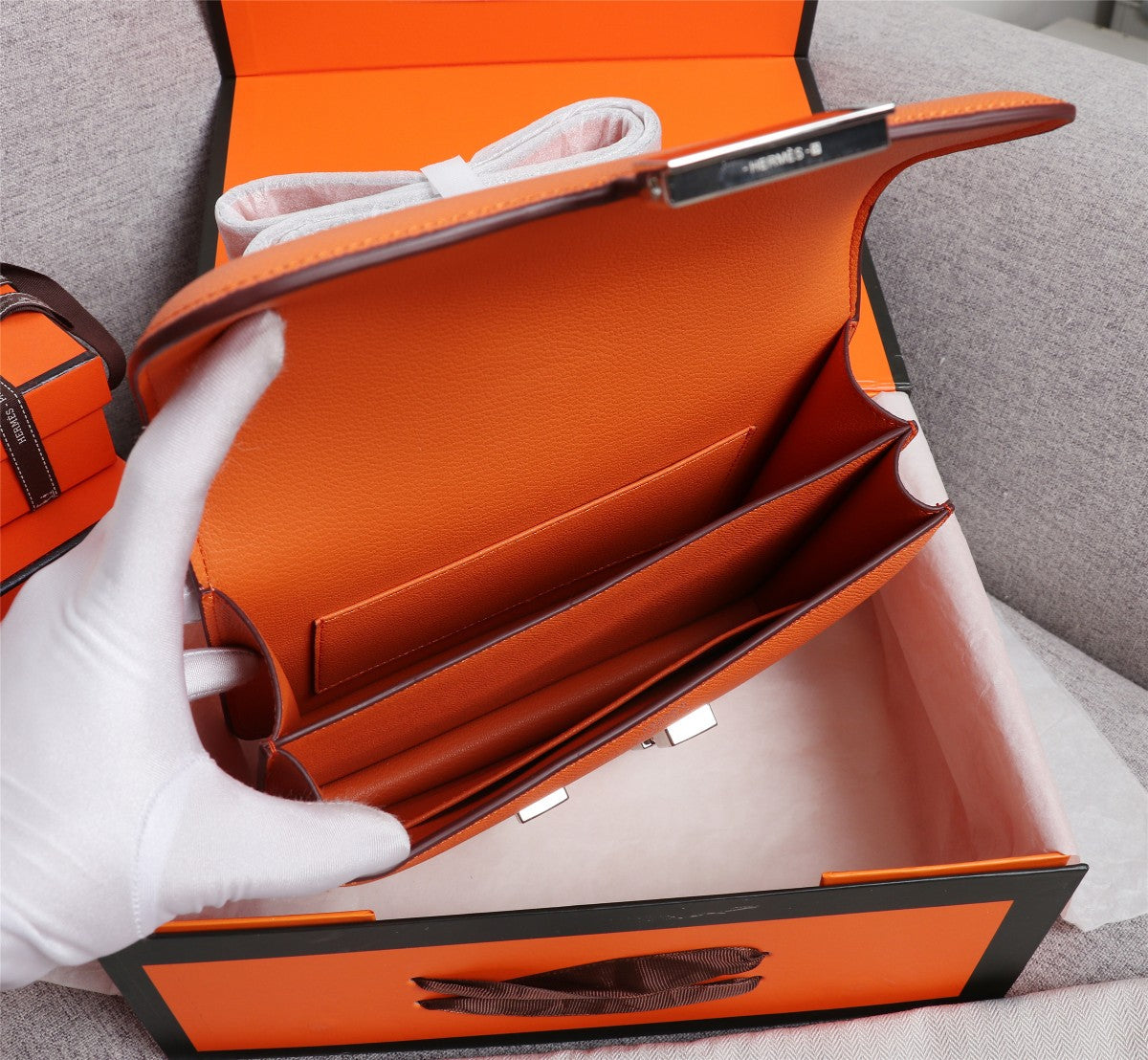 HM CONSTANCE BAGS 18 ORANGE EPSOM SILVER HARDWARE