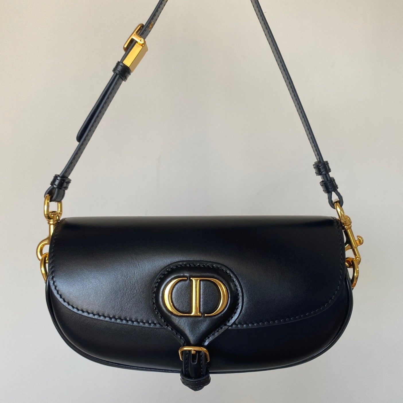 BOBBY EAST-WEST 22 BAG CALFSKIN