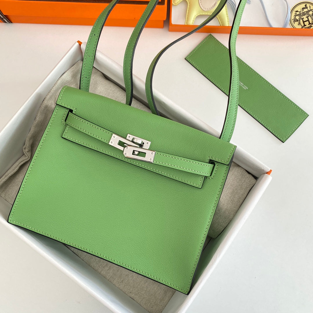 Kelly Danse II 22cm Green Evercolor Leather Shw