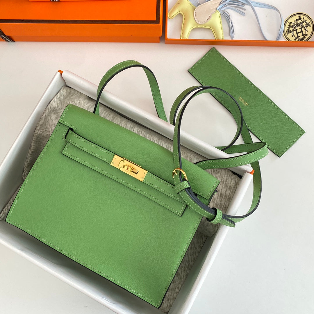 Kelly Danse II 22cm Green Evercolor Leather Ghw