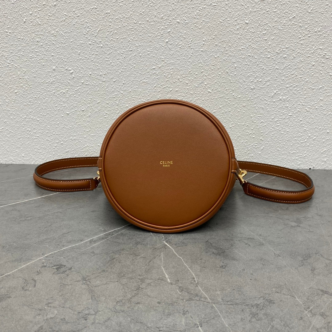 Celine 2026 Teen Bucket Bag 18cm Tan Smooth Calfskin