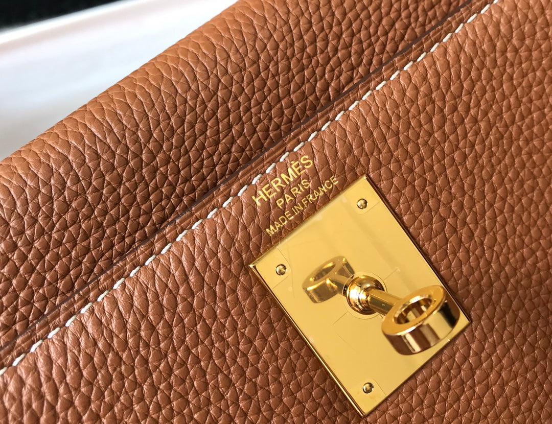 HM KELLY BAG IN BROWN TOGO GOLD HARDWARE
