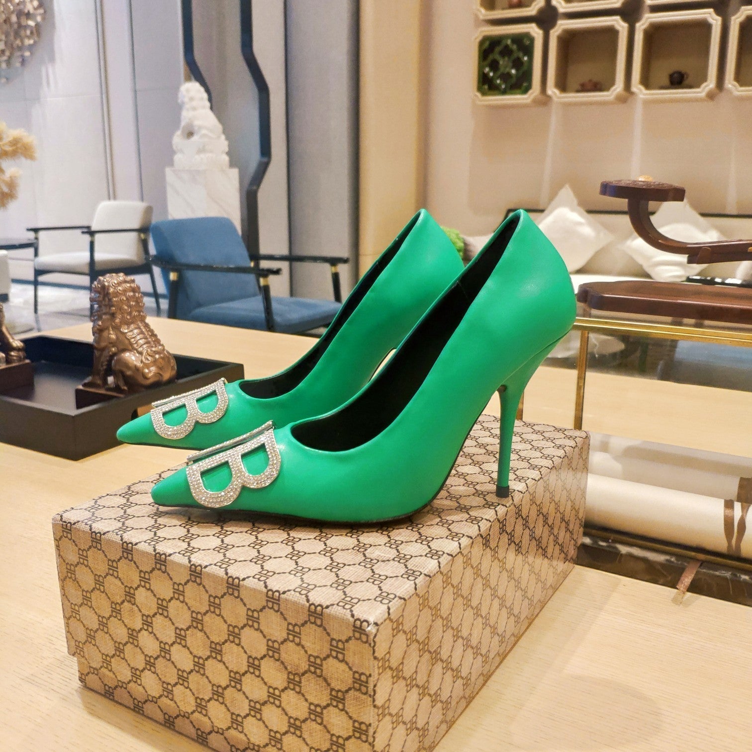 Balenciaga 26s High Heel Pump 105 Green Cowhide 681171