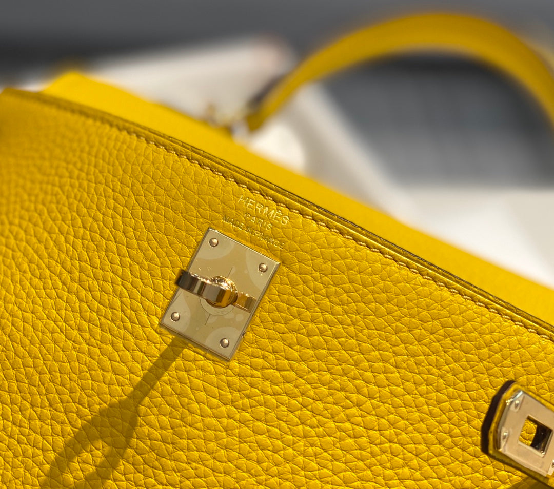 HM KELLY 25CM YELLOW TOGO GOLD HARDWARE