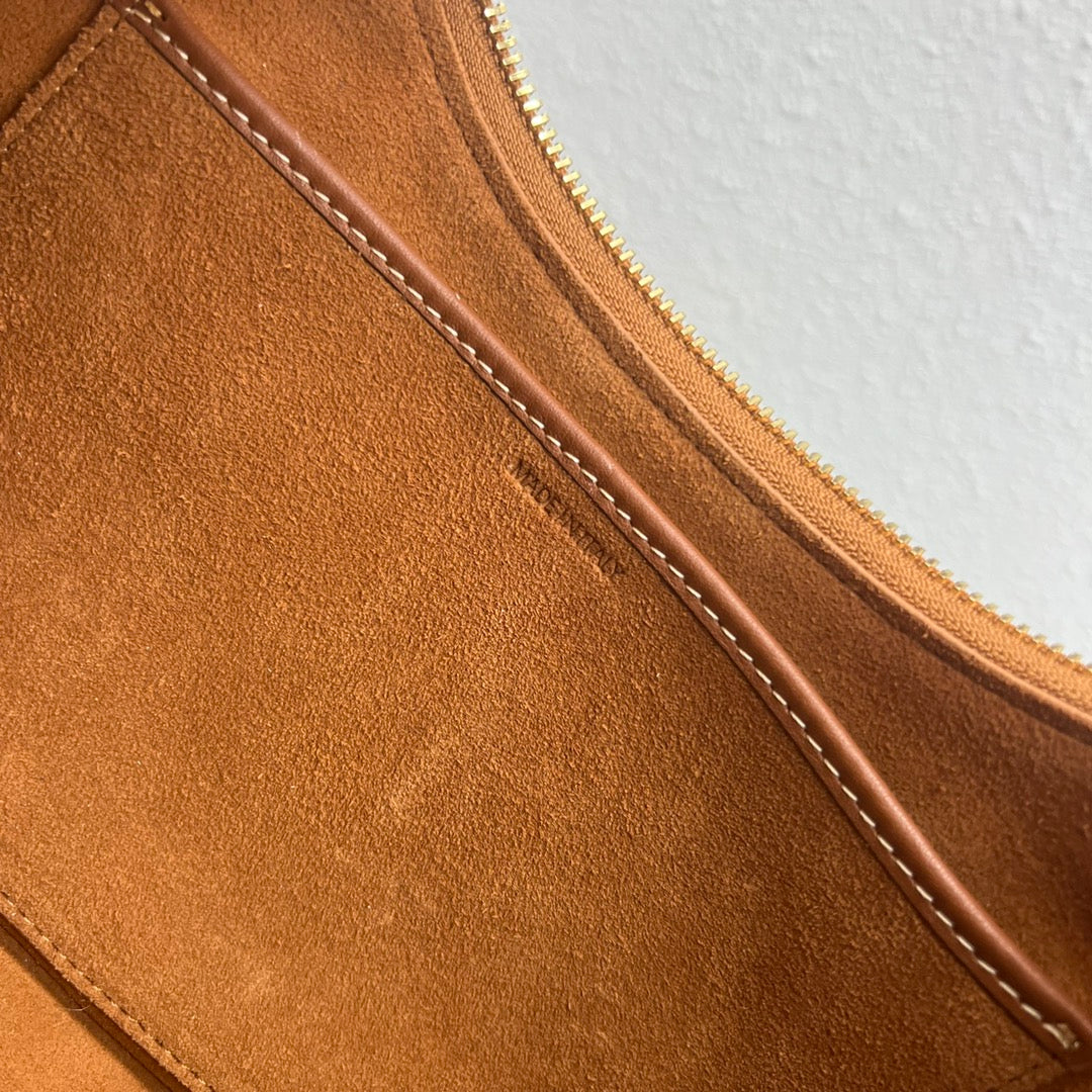 Celine 2026 Ava Strap Bag 24.5cm Tan Smooth Calfskin 281919