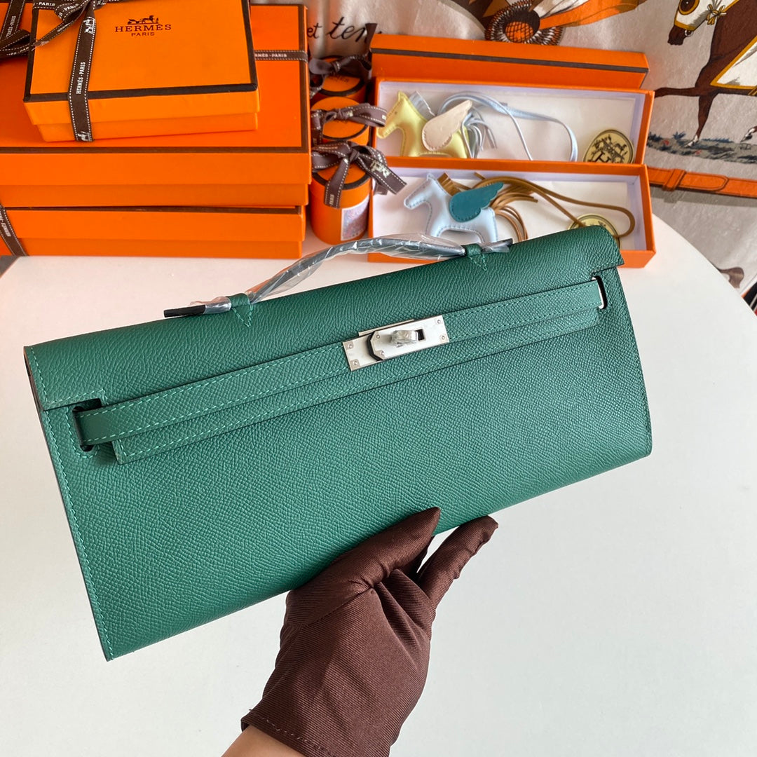 HM Kelly Cut 31 Kaitoke Green Epsom Leather Silver Hardware 229041