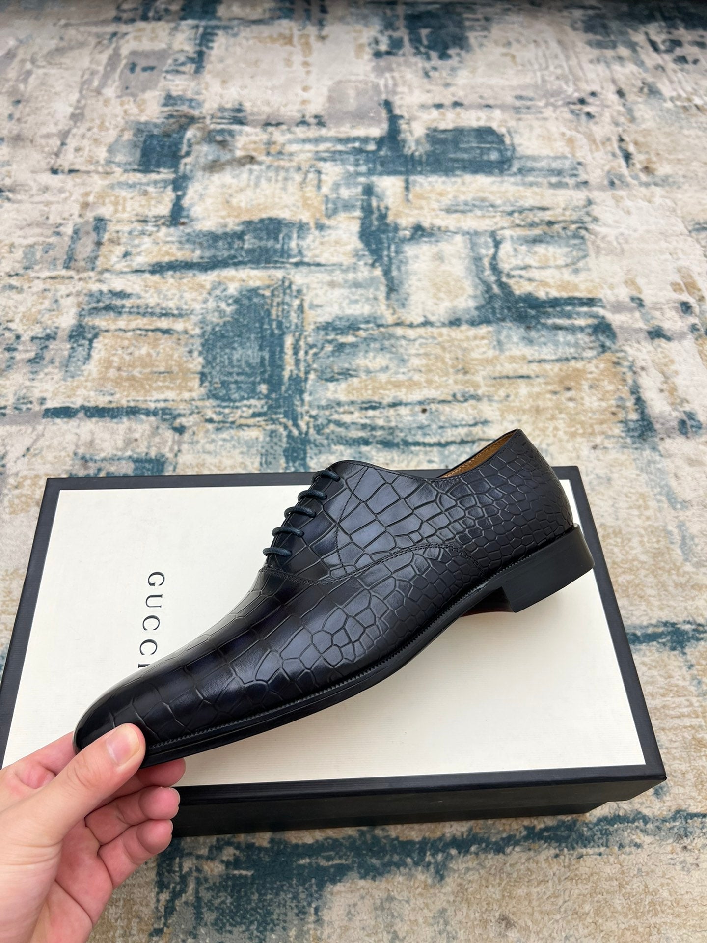 GG Men's Dress Shoe Blue Crocodile Embossed Calfskin 533107