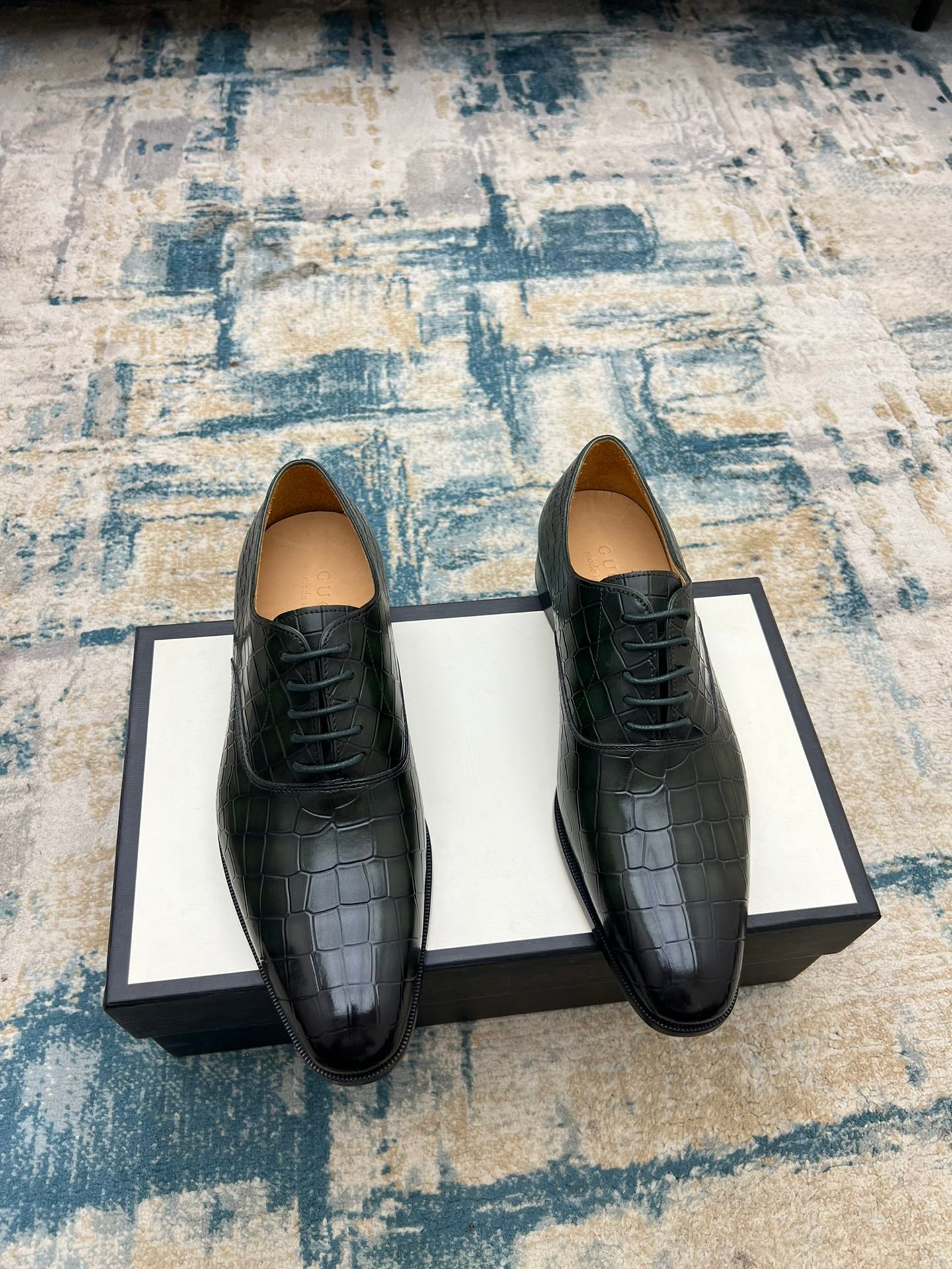 GG Men's Dress Shoe Green Crocodile Embossed Calfskin 533109