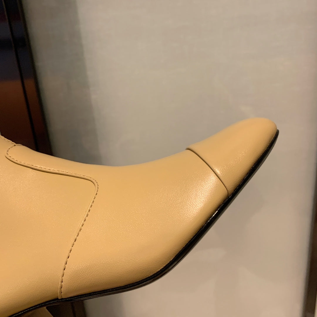 CC Short Boots 50mm In Beige Lambskin 940077