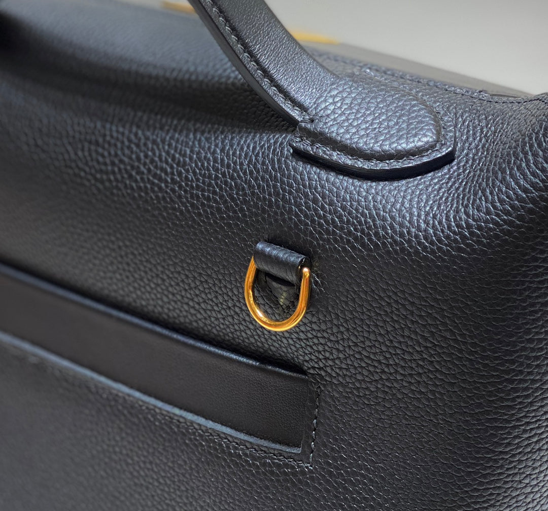 HM KELLY HANDBAG 29 CALFSKIN