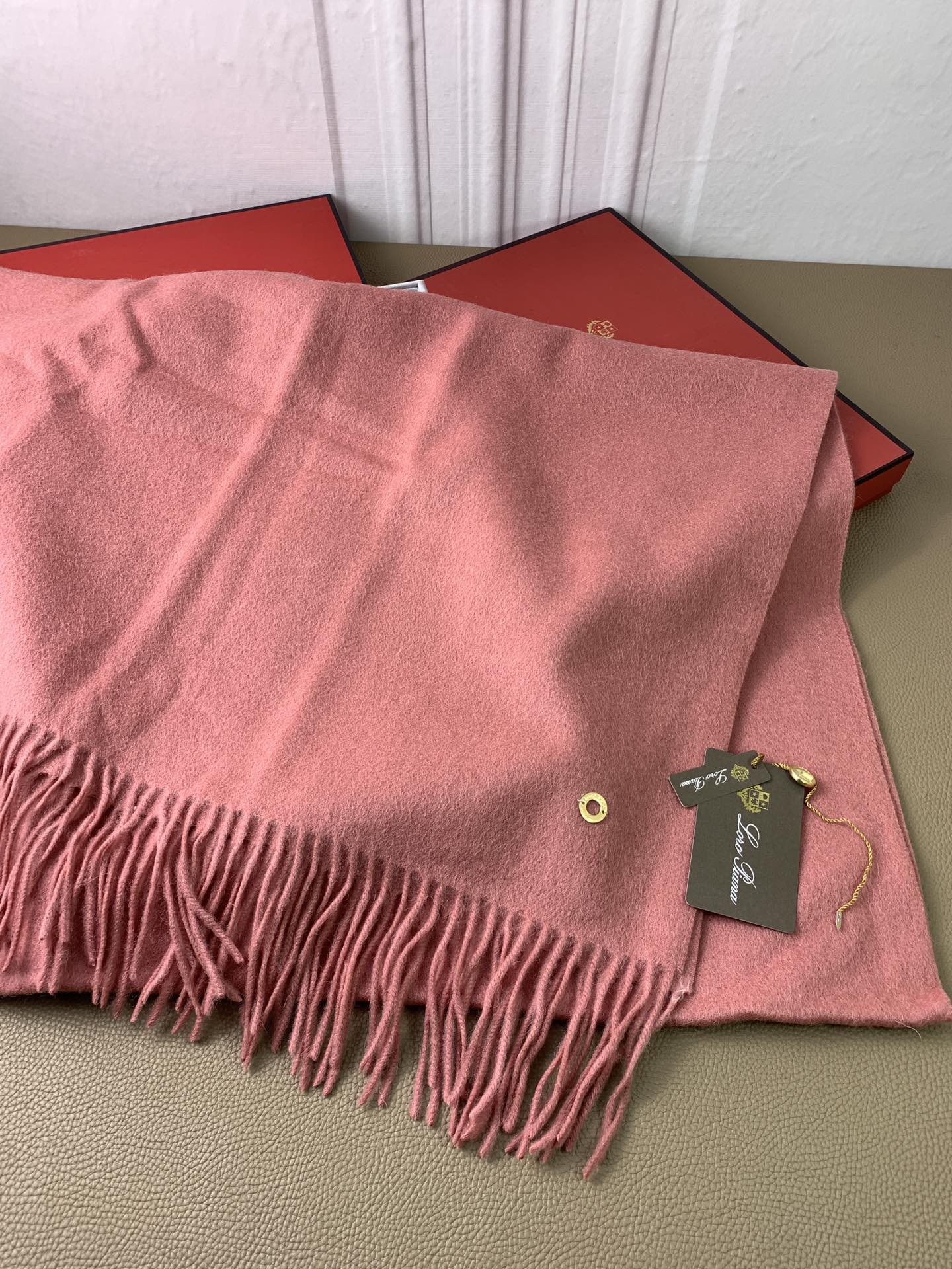 LP Grande Unita Scarf 200 CM In Salmon Pink Wool Cashmere 378393