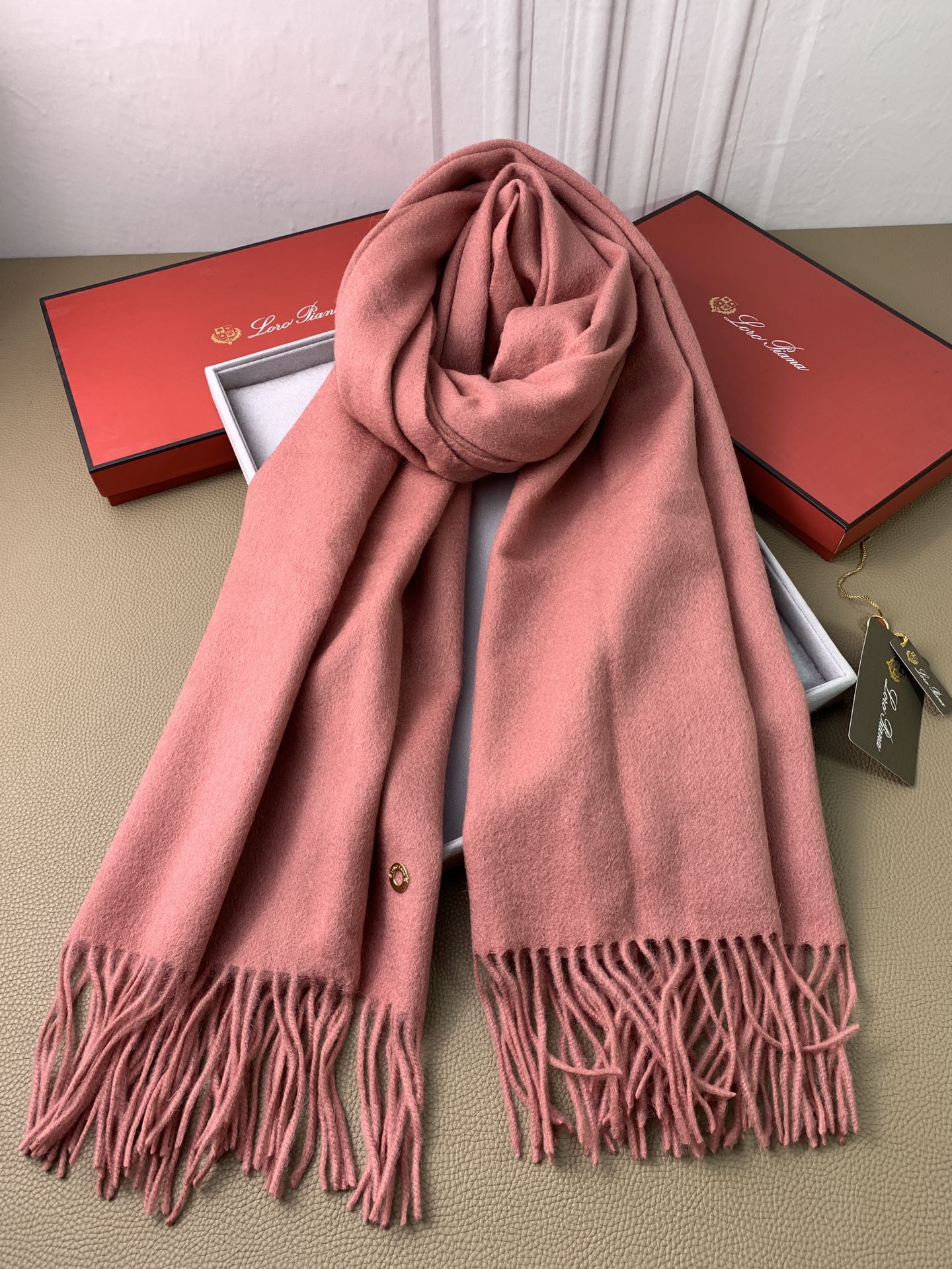 LP Grande Unita Scarf 200 CM In Salmon Pink Wool Cashmere 378393