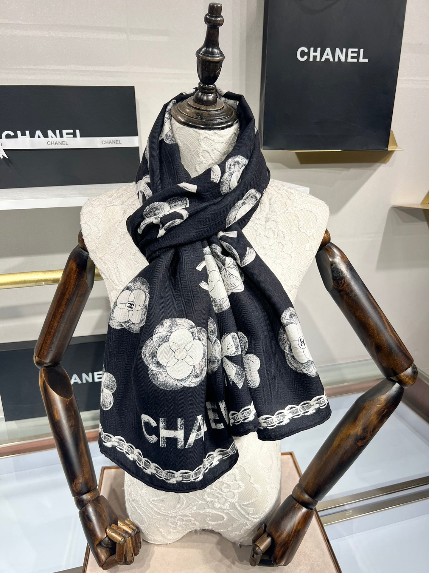 CC Scarf 185 CM In Black White Cashmere Silk  413590