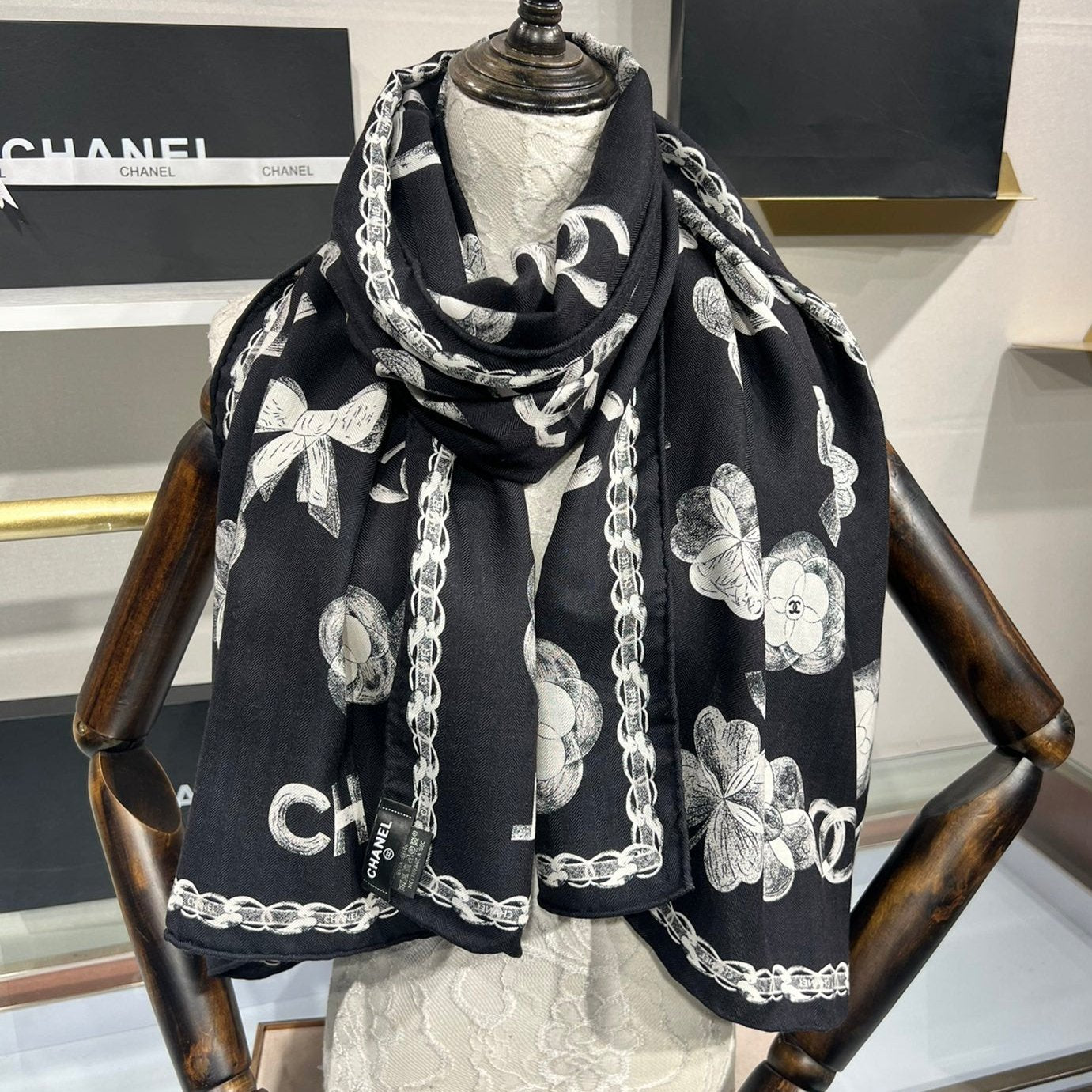 CC Scarf 185 CM In Black White Cashmere Silk  413590