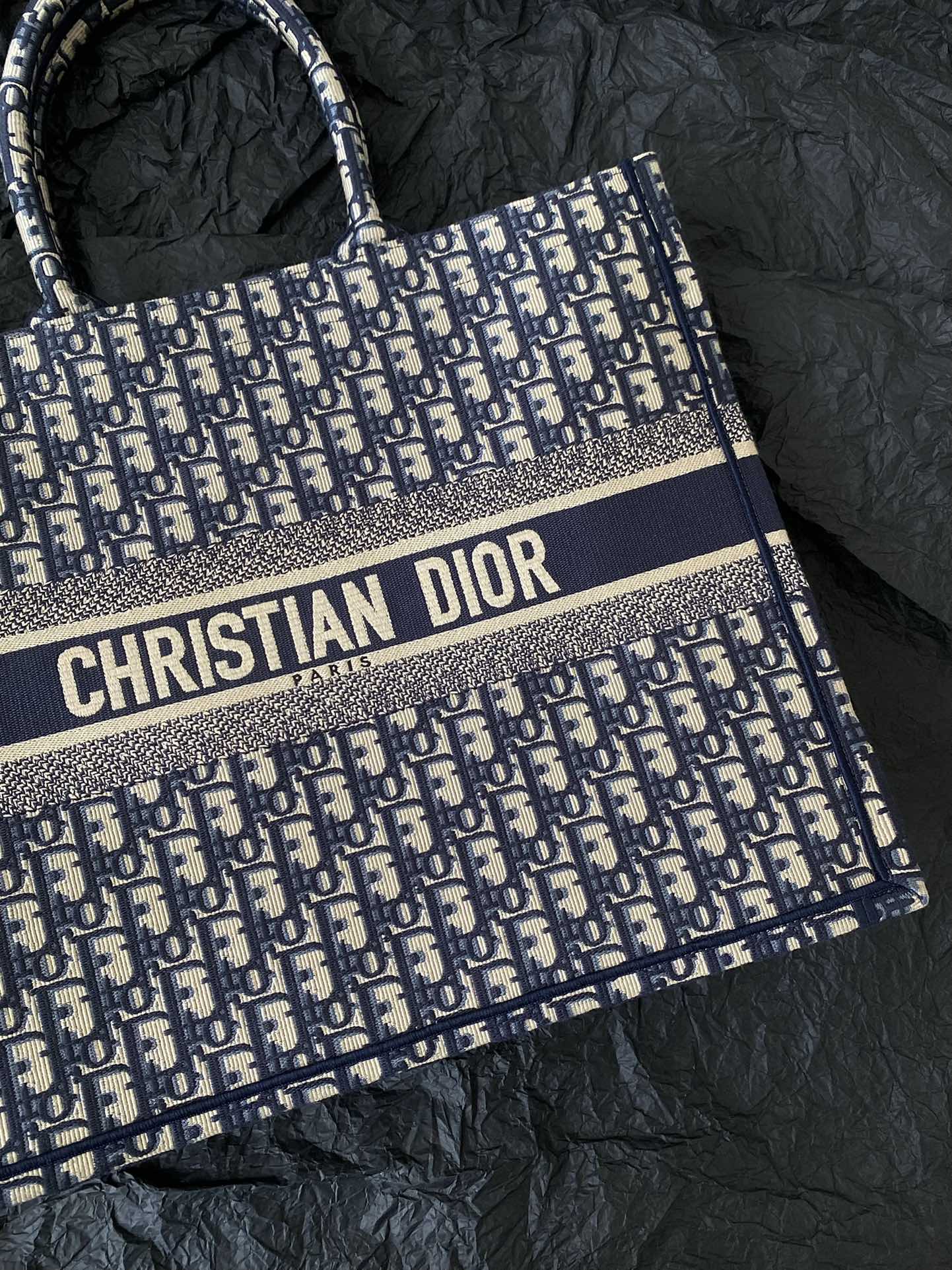 Cd Large Book Tote Oblique Embroidery alfskin