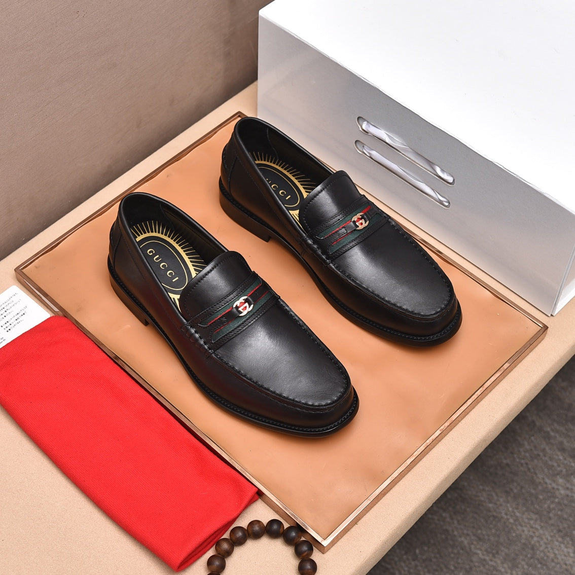 GG Men's Loafer Black Cowhide 522700