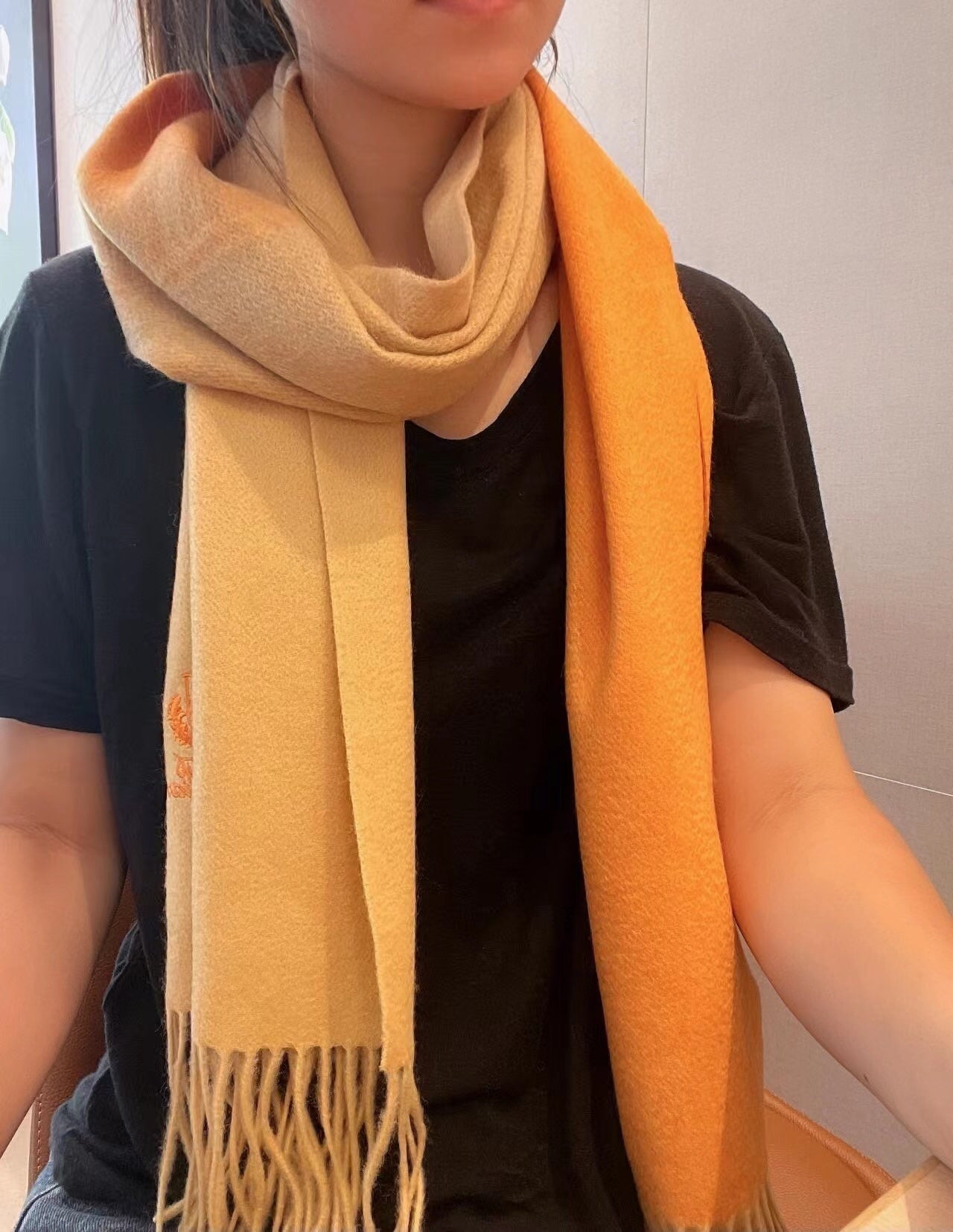 LP Grande Unita Scarf 190 CM In Beige Gradient Orange Cashmere 687750