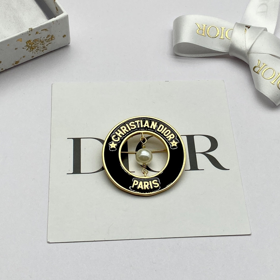 CD Brooch 173985