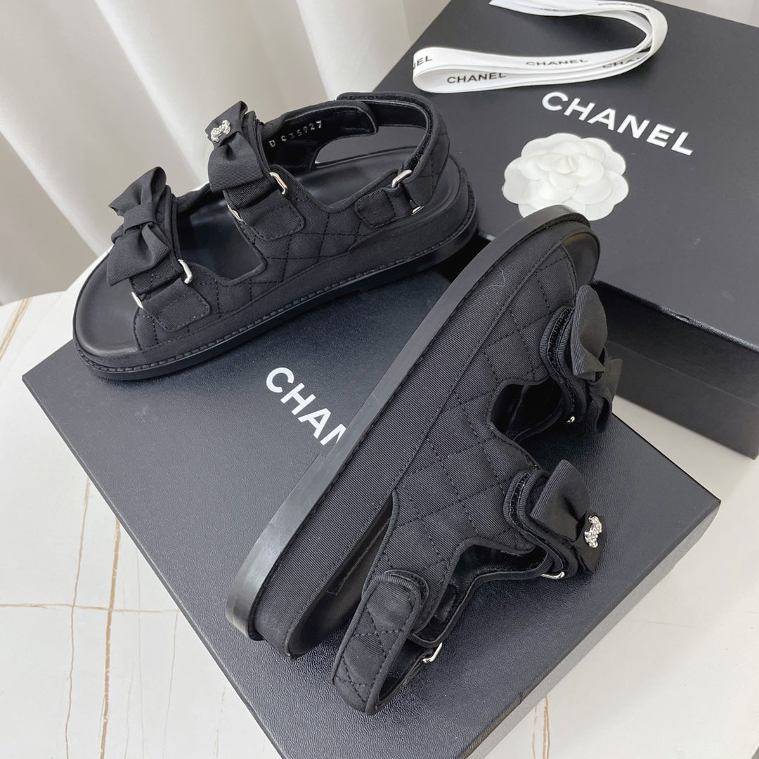 Chanel 2026 Classic Sandals Patent Leather Cowhide 828661