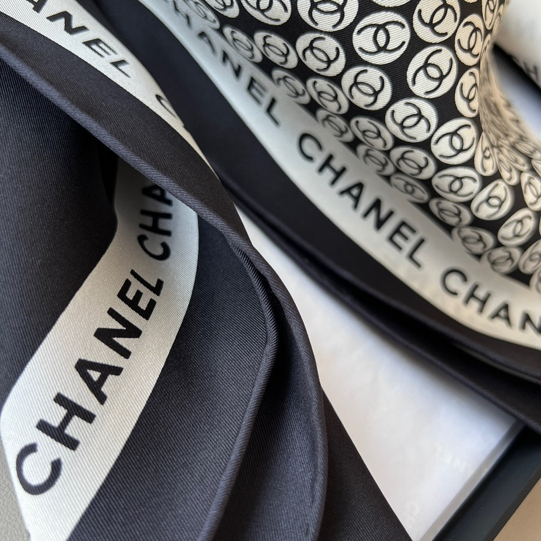 CC Square Scarf 90 CM In White Mix Black Logo Print Silk Twill 288696